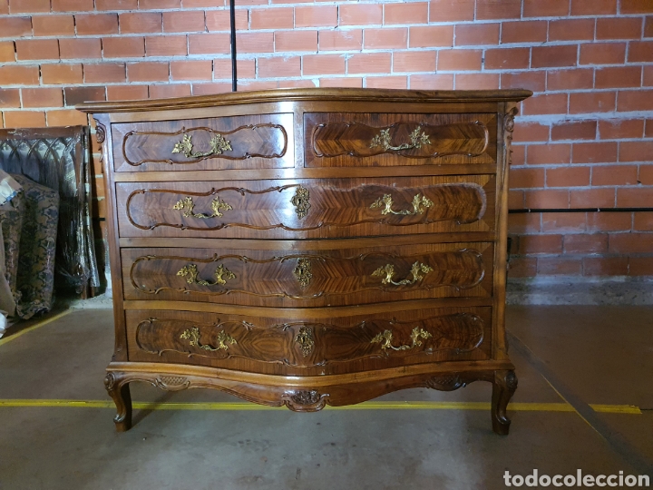 Antig&uuml;edades: Espl&eacute;ndida c&oacute;moda - Foto 1