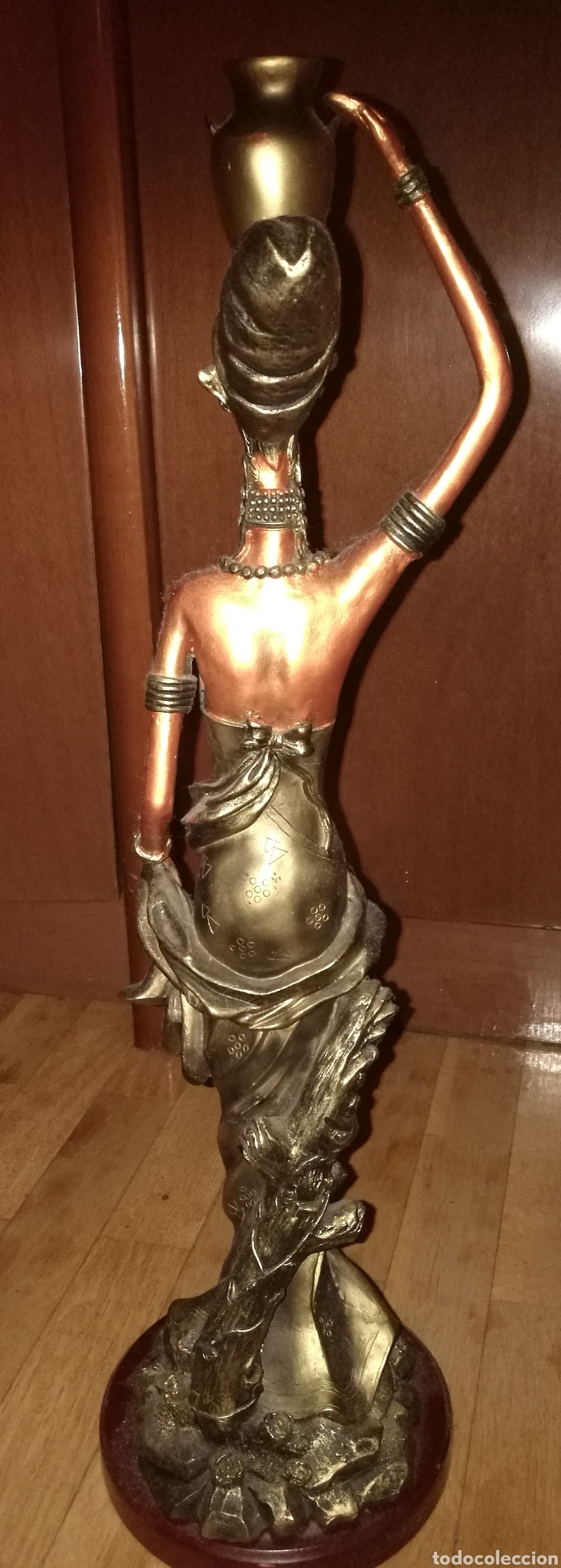 Antig&uuml;edades: figura mujer Asi&aacute;tica a&ntilde;o 1993 - Foto 2