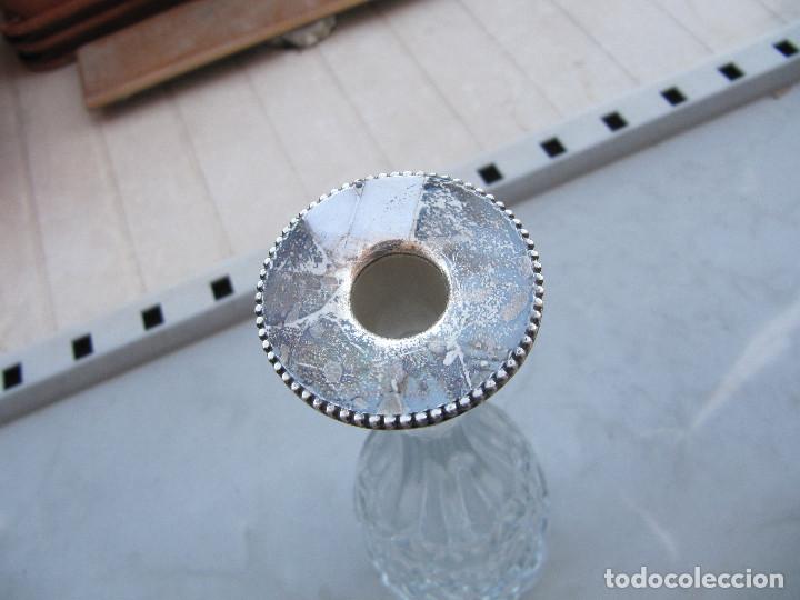 Antig&uuml;edades: Botella perfumero de vidrio tallado - Foto 4