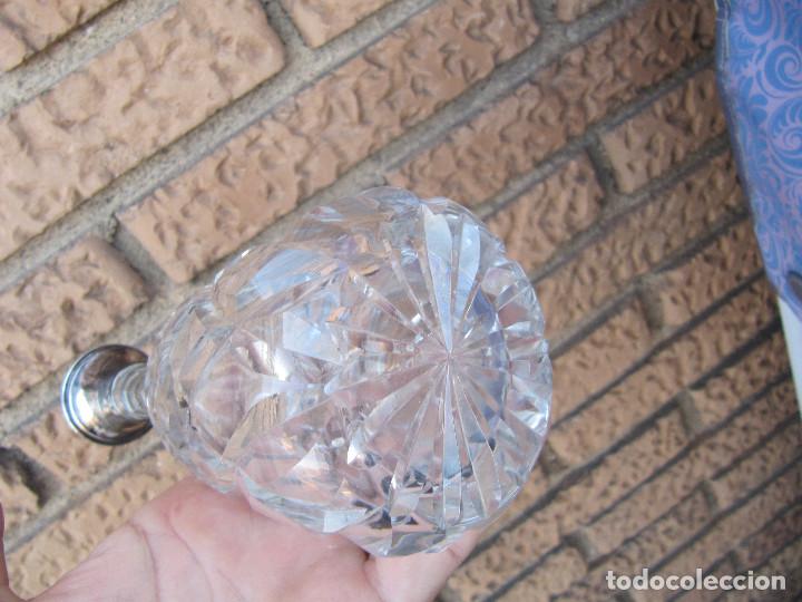 Antig&uuml;edades: Botella perfumero de vidrio tallado - Foto 13