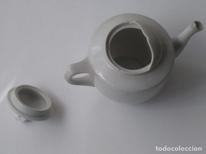 Antig&uuml;edades: tetera de porcelana - Foto 4