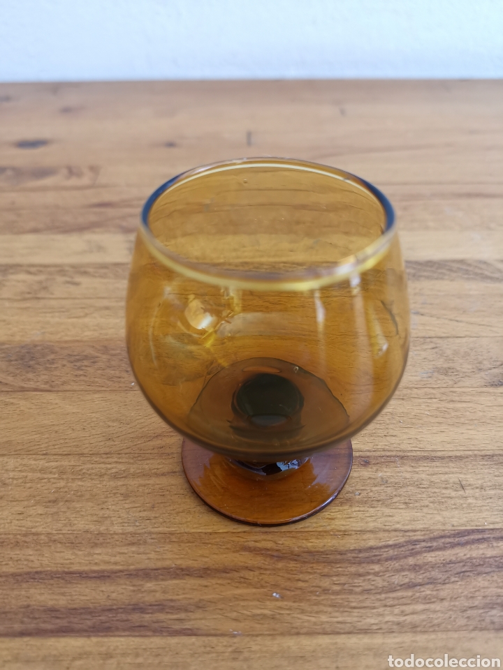 Antig&uuml;edades: Copa de conyac mini de cristal marr&oacute;n 1960s - Foto 2
