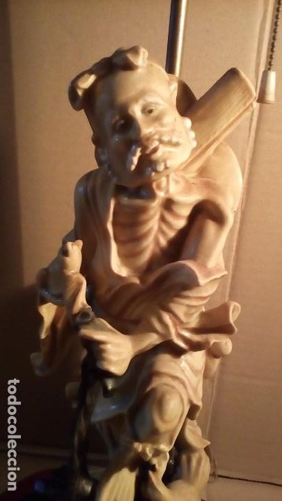 Antig&uuml;edades: L&aacute;mpara de mesa antigua. - Foto 2