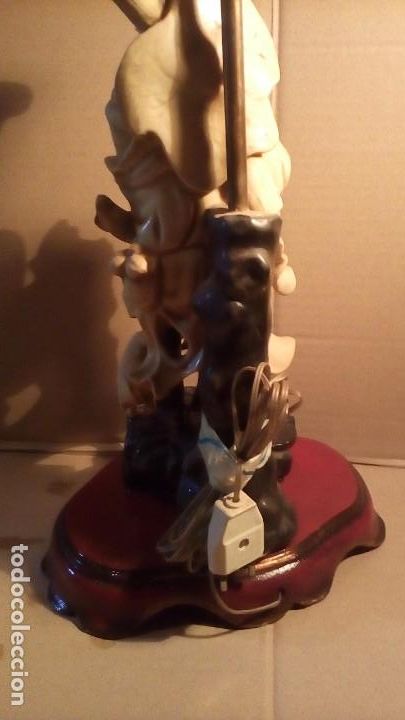 Antig&uuml;edades: L&aacute;mpara de mesa antigua. - Foto 4