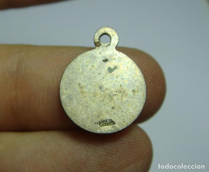 Antig&uuml;edades: Antigua medalla religiosa. - Foto 2