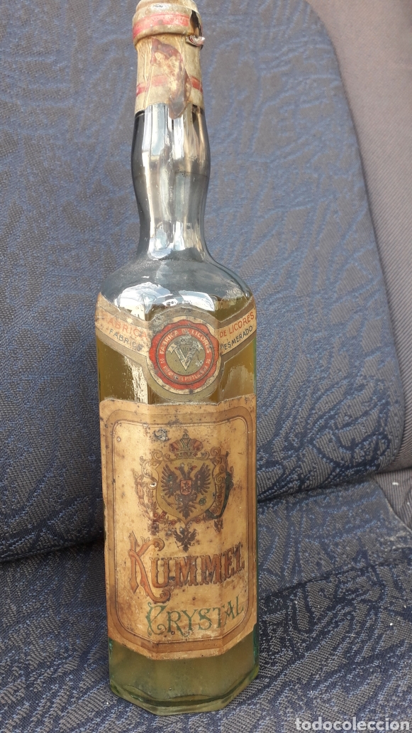 Antig&uuml;edades: Botella de licor KUMMEL CRISTAL 1960