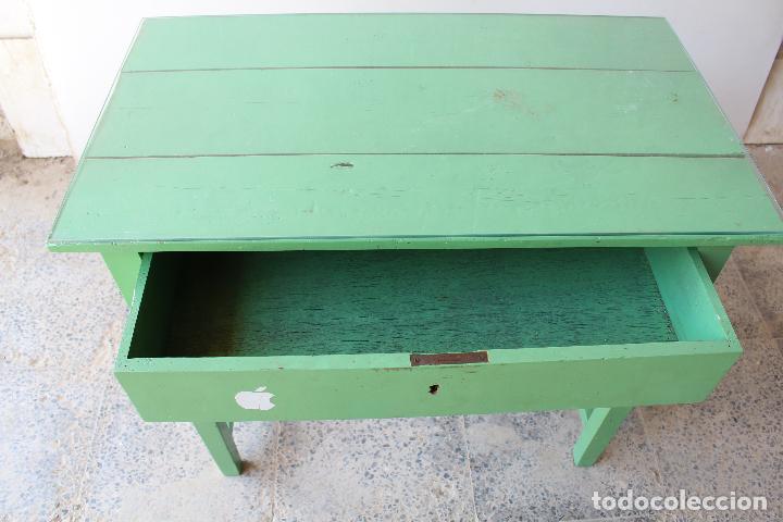 Antig&uuml;edades: mesa antigua repintada - Foto 3