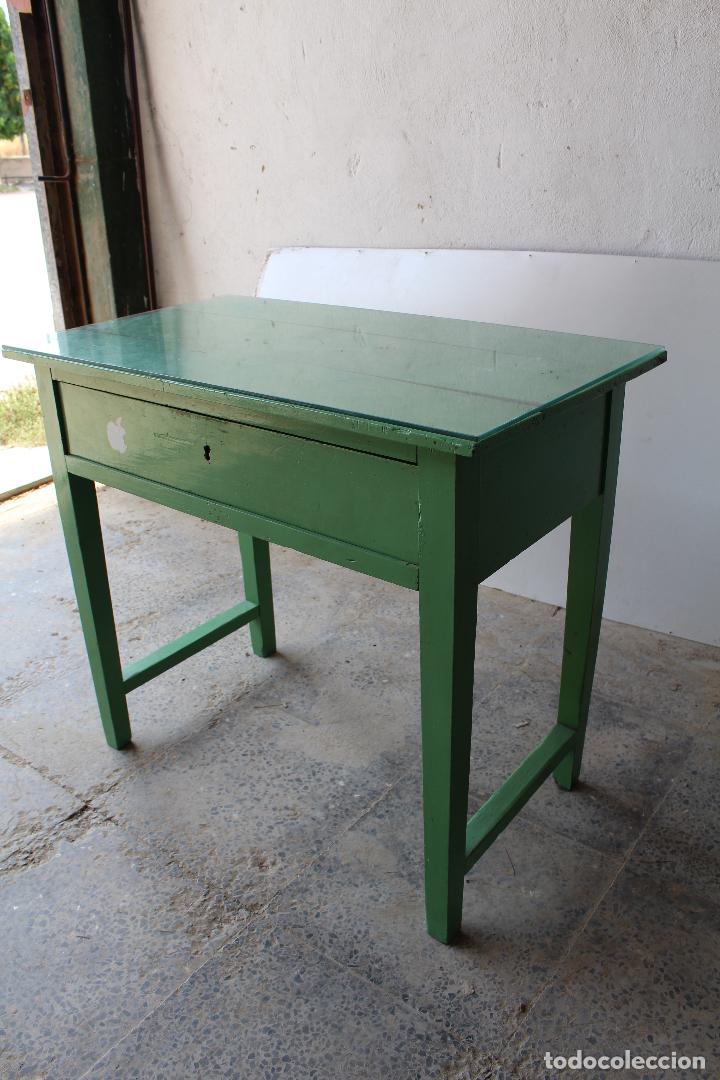 Antig&uuml;edades: mesa antigua repintada - Foto 4