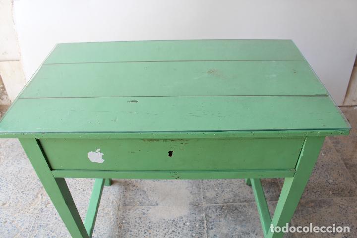 Antig&uuml;edades: mesa antigua repintada - Foto 5