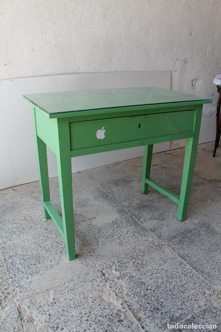 Antig&uuml;edades: mesa antigua repintada - Foto 6