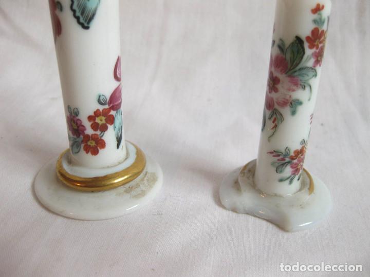 Antig&uuml;edades: 3 columnas en opalina decorada de la Granja o similar. - Foto 3