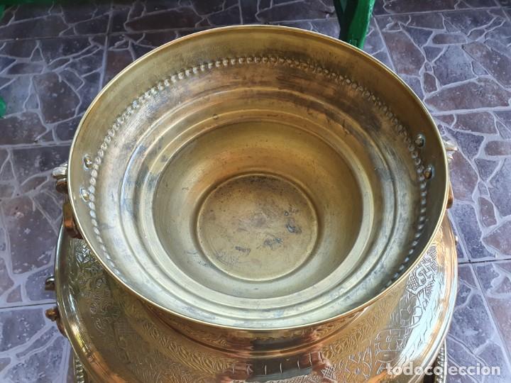 Antig&uuml;edades: Antiguo brasero de laton - Foto 6