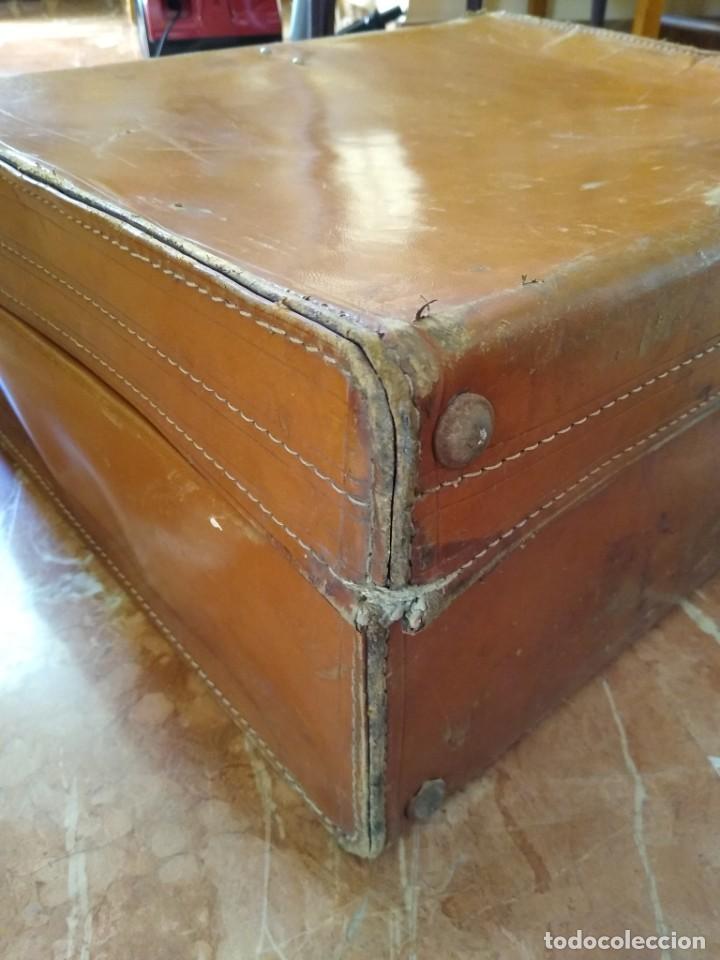 Antig&uuml;edades: Antigua maleta de cuero - Foto 3