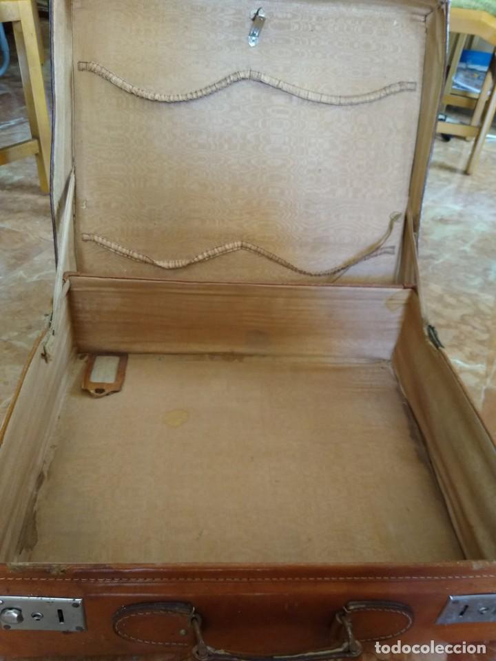 Antig&uuml;edades: Antigua maleta de cuero - Foto 4
