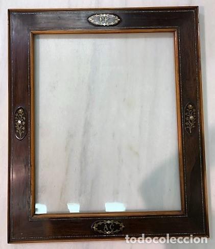 Antig&uuml;edades: Marco con marqueteria. Siglo XIX. - Foto 1