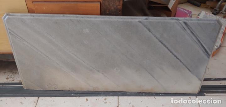 Antig&uuml;edades: M&aacute;rmol para c&oacute;moda 113X52 cent&iacute;metros - Foto 1