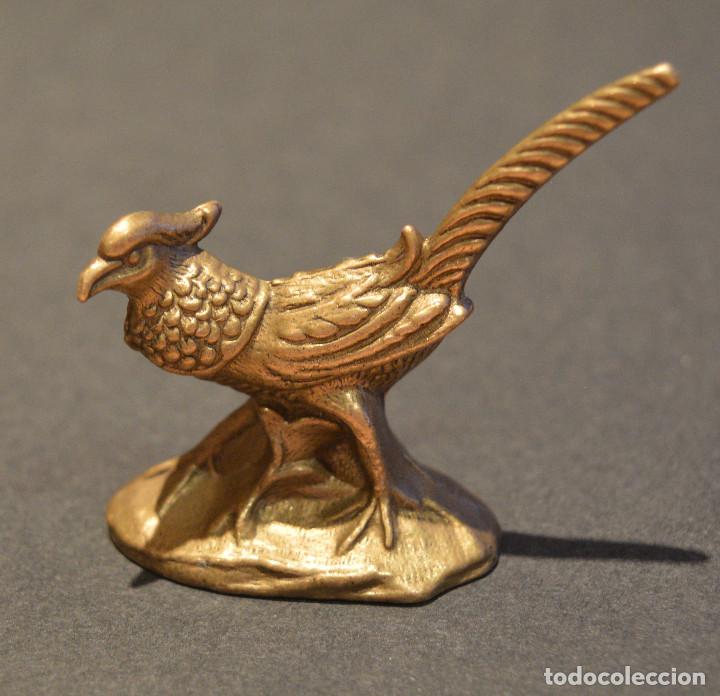 Antig&uuml;edades: GALLO DE BRONCE EN MINIATURA - Foto 1