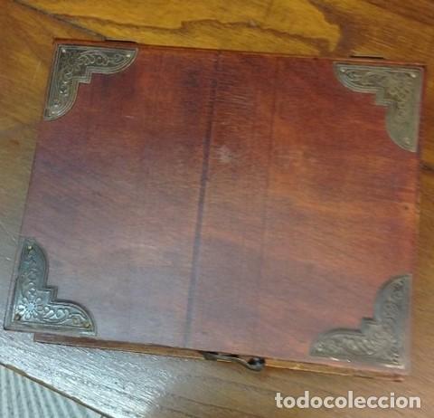 Antig&uuml;edades: JUEGO CHUPITOS EN SU CAJA MADERA - Foto 2