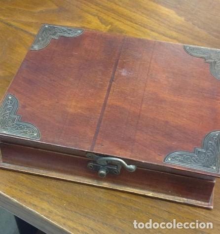 Antig&uuml;edades: JUEGO CHUPITOS EN SU CAJA MADERA - Foto 3