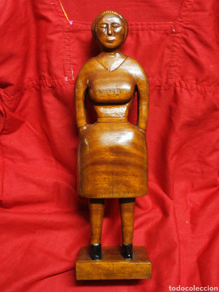 Oggetti Antichi: FIGURA ARTE CONTEMPOR&Aacute;NEO, LA MUJER, EN MADERA TALLADA, HECHA A MANO, 33CM.