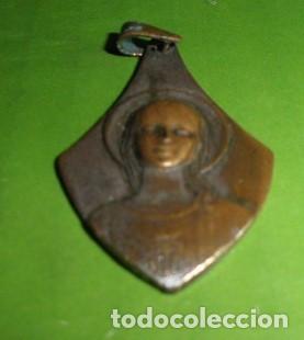 Antig&uuml;edades: MEDALLA VIRGEN DE LA MERCED DE ALPACA - Foto 1