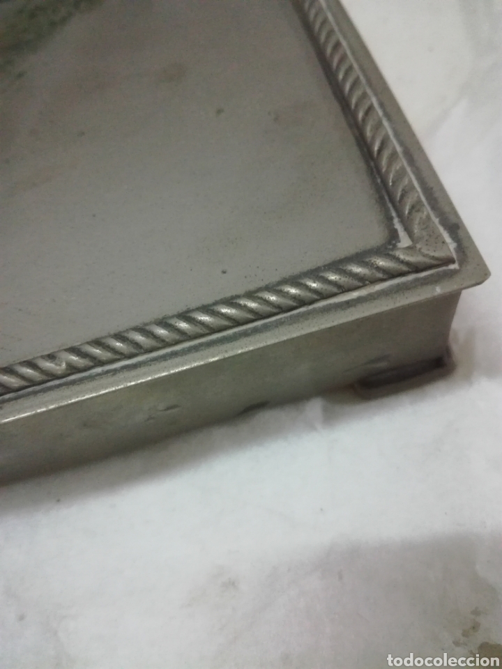 Antig&uuml;edades: Tabaquera plateada e interior en madera - Foto 3