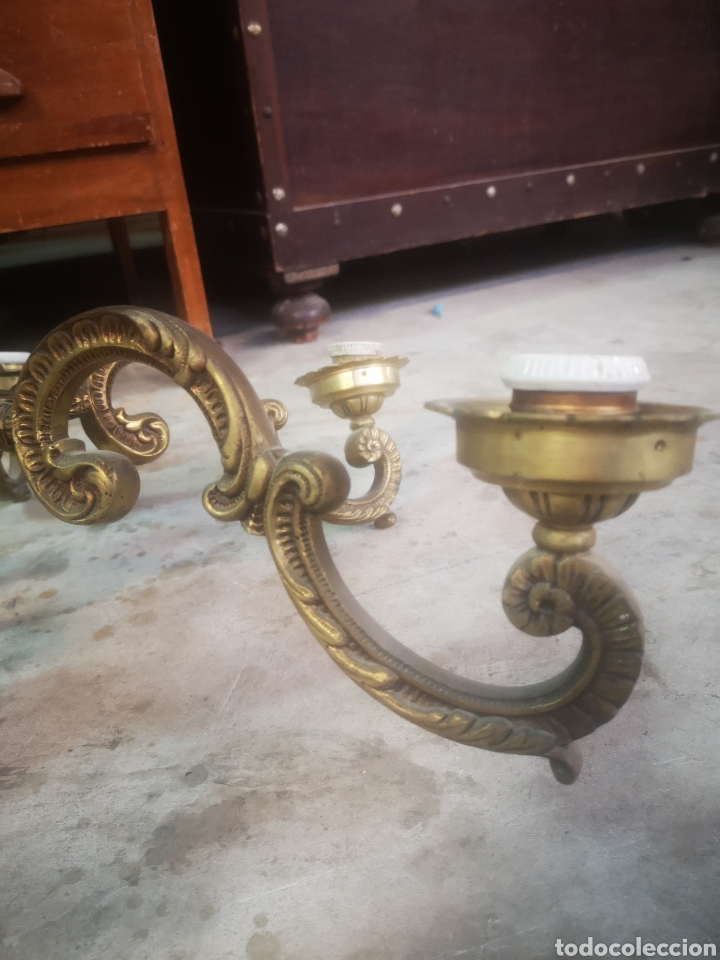 Antig&uuml;edades: Imponente l&aacute;mpara de bronce macizo. Muy pesada. 6 brazos - Foto 4