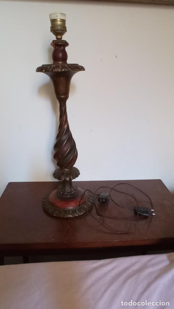 Antig&uuml;edades: Lampara sobremesa pie de madera - Foto 9