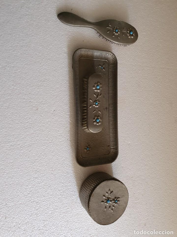 Antig&uuml;edades: ANTIGUO JUEGO DE TOCADOR - Foto 1