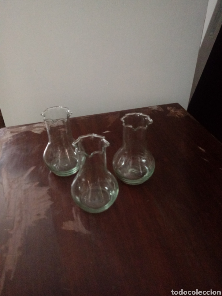 Antig&uuml;edades: 3 floreros de cristal soplado - Foto 2