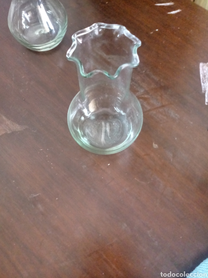 Antig&uuml;edades: 3 floreros de cristal soplado - Foto 5