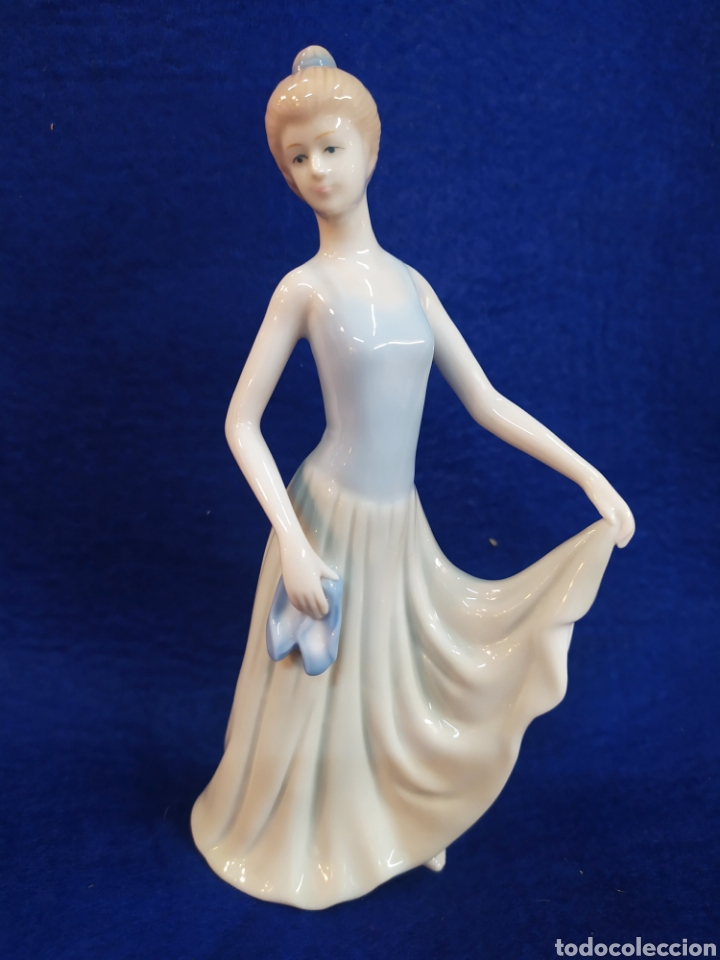 Antig&uuml;edades: Bailarina de porcelana, Algora?? - Foto 1