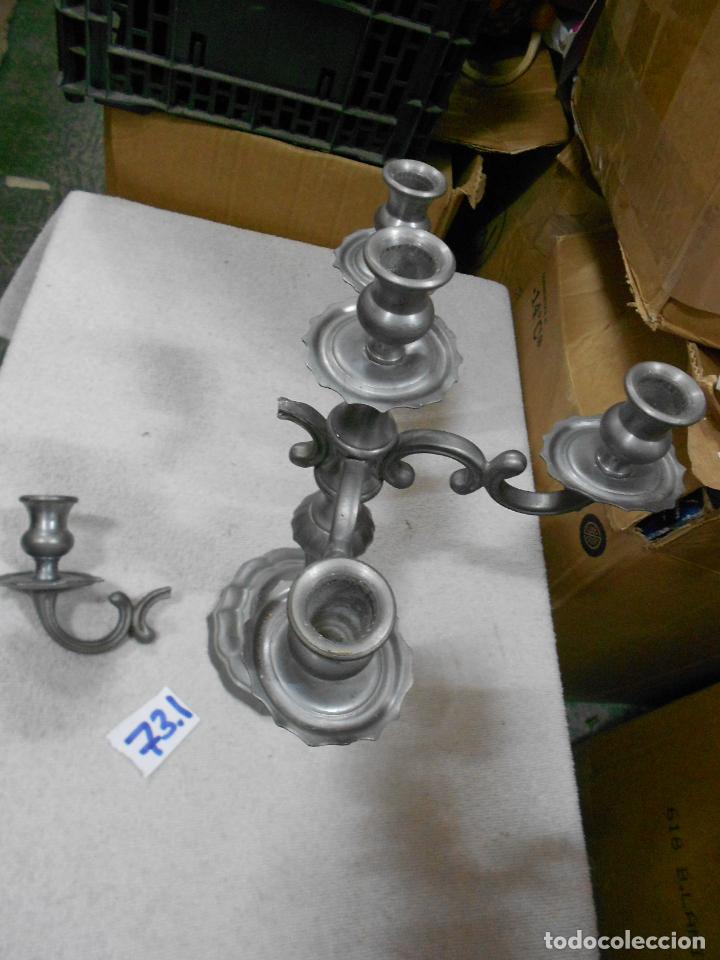 Antig&uuml;edades: ANTIGUO CANDELABRO DE METAL CON MARCA - Foto 2