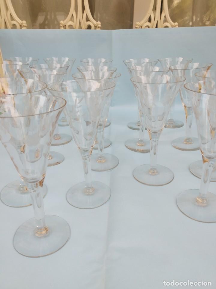 Antiquit&eacute;s: 18 COPAS DE FINO CRISTAL GRABADO - *R