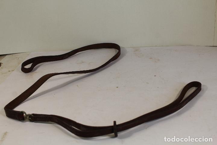 Antig&uuml;edades: correa piel para caballo - Foto 3