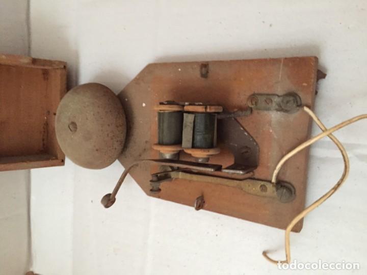 Antig&uuml;edades: TIMBRE EL&Eacute;CTRICO - CAJA DE MADERA - Foto 2