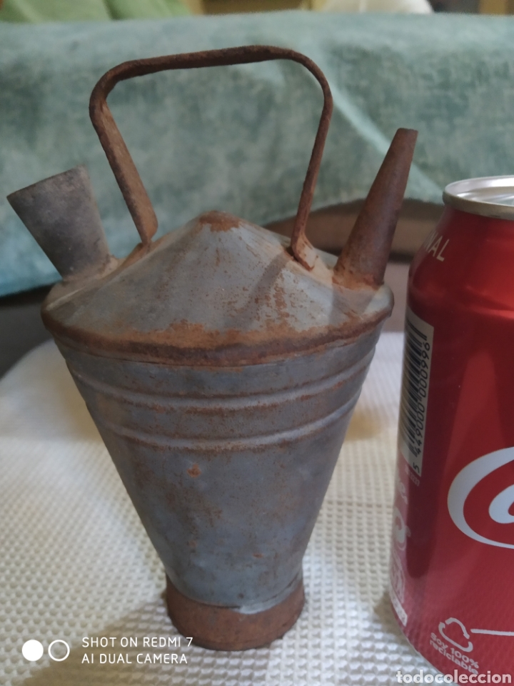Antig&uuml;edades: Peque&ntilde;o botijo de zinc - Foto 2