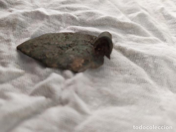 Antig&uuml;edades: ASA DE CALDERO EN BRONCE - Foto 1