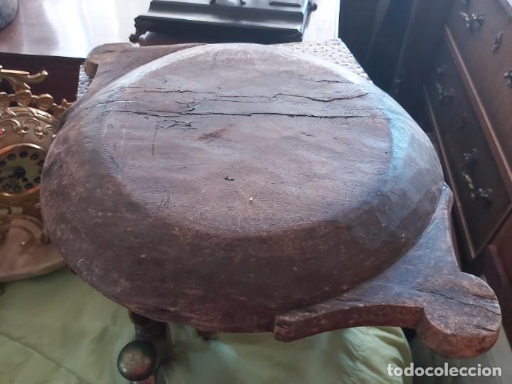 Antig&uuml;edades: I Plato de madera antiguo con asas. - Foto 3