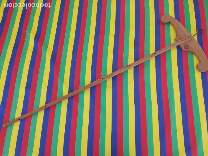 Antig&uuml;edades: PERCHA MADERA - *R - Foto 4