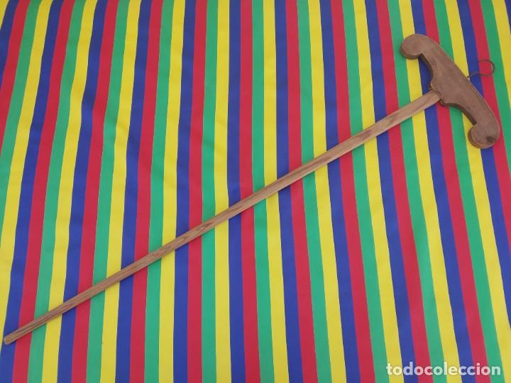 Antig&uuml;edades: PERCHA DE MADERA - *R - Foto 1