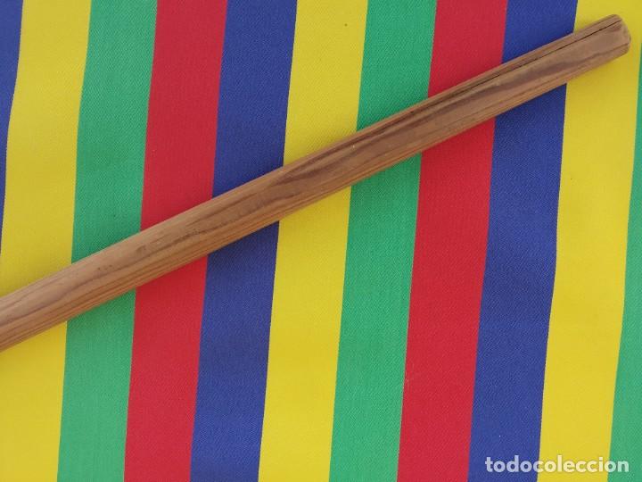 Antig&uuml;edades: PERCHA DE MADERA - *R - Foto 6