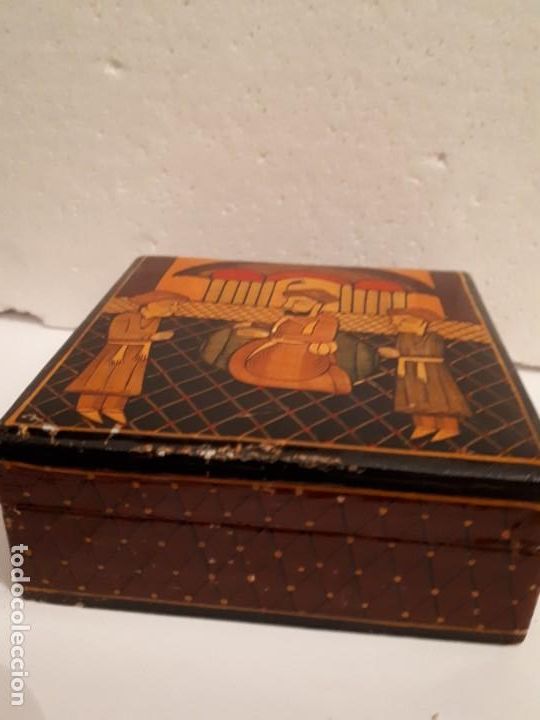 Antig&uuml;edades: Antigua caja india - Foto 2