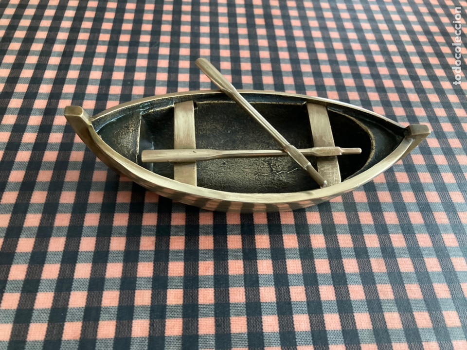 Antig&uuml;edades: Barquita de bronce en 3 piezas