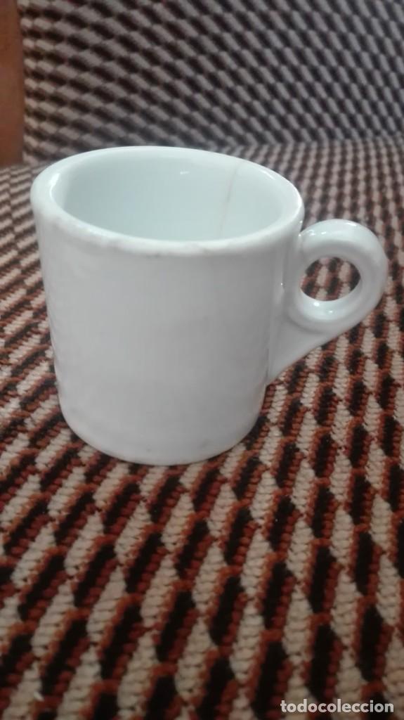 Antig&uuml;edades: Pocillo blanco de porcelana antigua - Foto 1