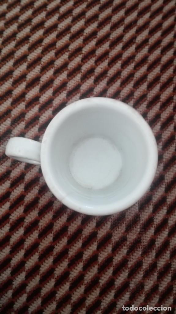 Antig&uuml;edades: Pocillo blanco de porcelana antigua - Foto 3