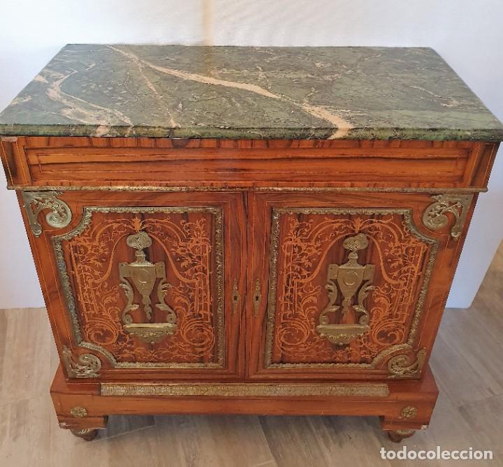 Antig&uuml;edades: ENTREDOS MARQUETERIA Y BRONCE - Foto 3