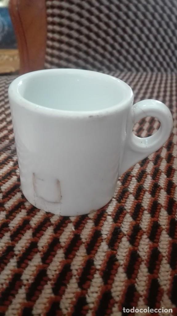 Antig&uuml;edades: Pocillo blanco de porcelana antigua - Foto 1
