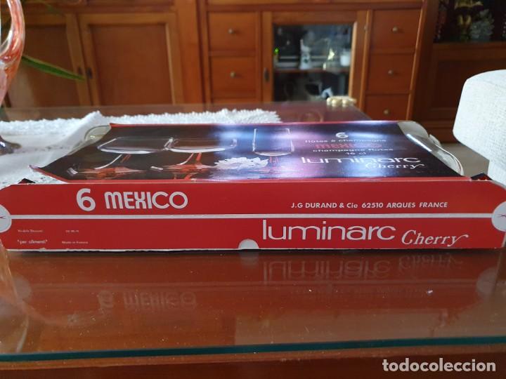 Antig&uuml;edades: Antiguo juego de copas de champ&aacute;n luminarc - Foto 5
