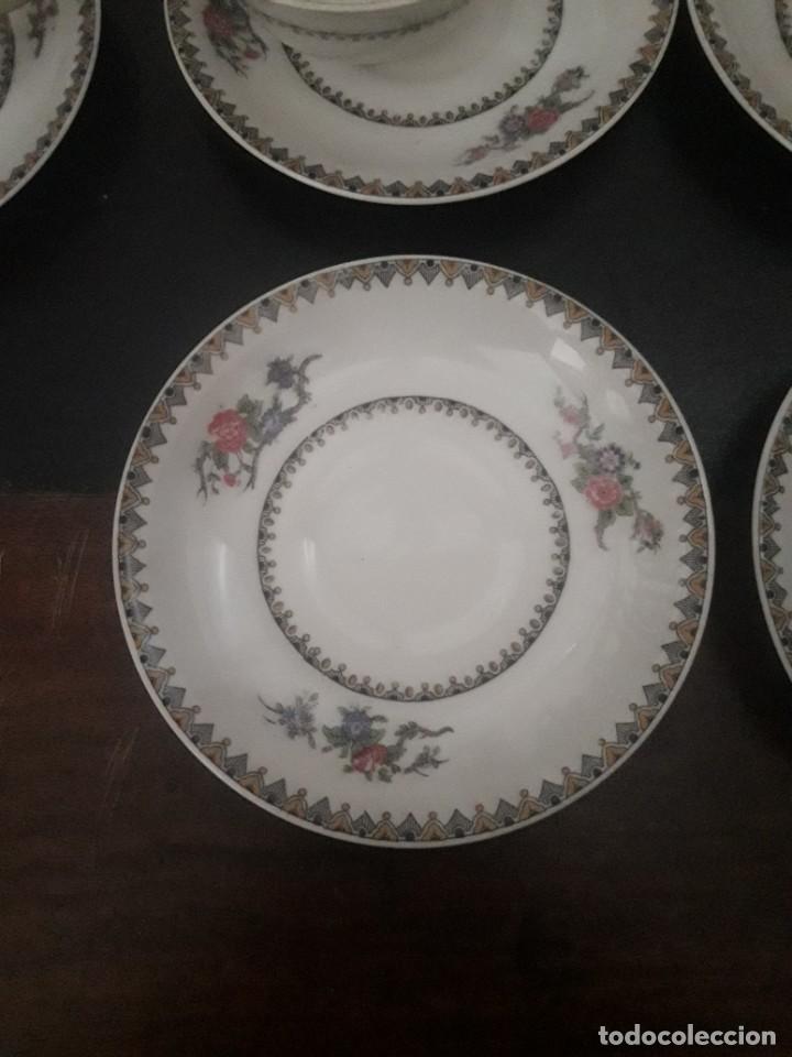 Antig&uuml;edades: 18 tazas y platos de Limoges - Foto 3
